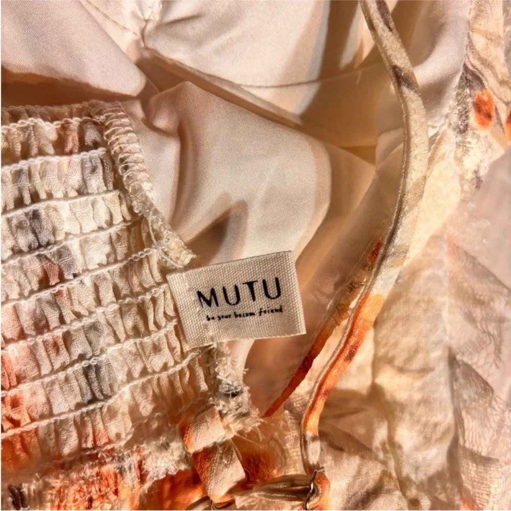 Mutu Floral Spaghetti Strap top size small - Picture 4 of 8